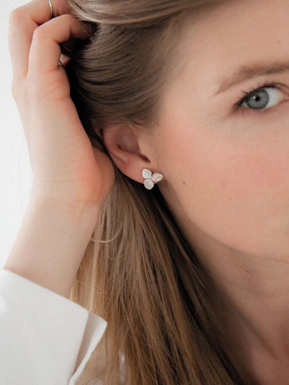 Пусеты Гортензия Медиум