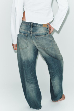 ZARA ДЖИНСЫ TRF BAGGY BALLOON СО СРЕДНЕЙ ПОСАДКОЙ, ЛИНЯЛЫЙ СИНИЙ