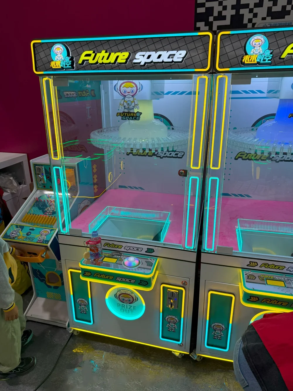 Призовой автомат прищепка «Future space»