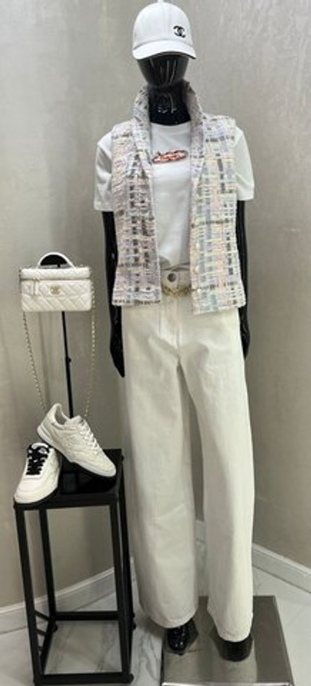 Жилет CHANEL