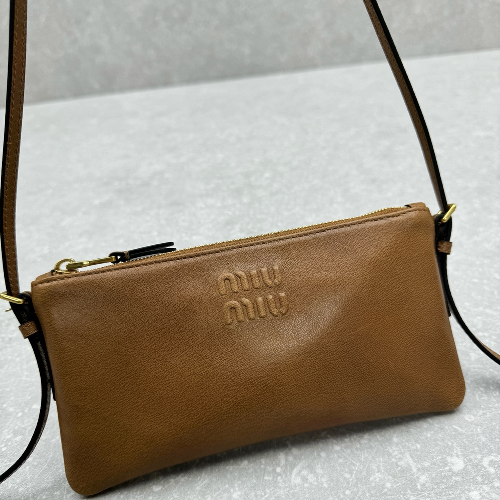 Miu Miu Mini Pouch 22 cm