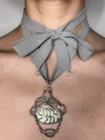 Купить Подвеска Reglow Lab SlkL-Pnd-8Silk Light Шелковая лента Подвеска Reglow Lab SlkL-Pnd-8Silk Light Шелковая лента