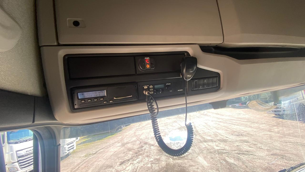 Scania R 4x2 Седельный тягач R450A4x2NA (Дизельный, 12,7 л, 450 л.с., АТ)