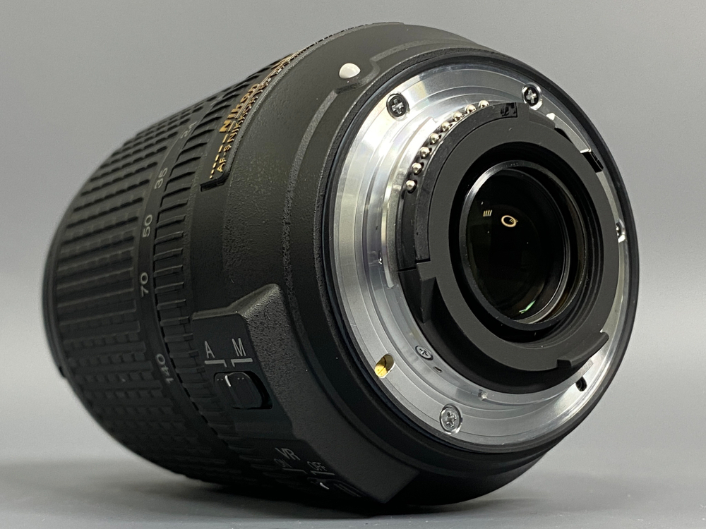 Nikon 18-140mm 3.5-5.6G ED AF-S VR DX