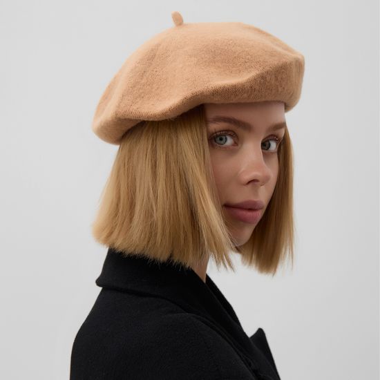 Шерстяные элегантные береты