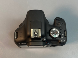 Canon EOS 2000D Body Не включается.