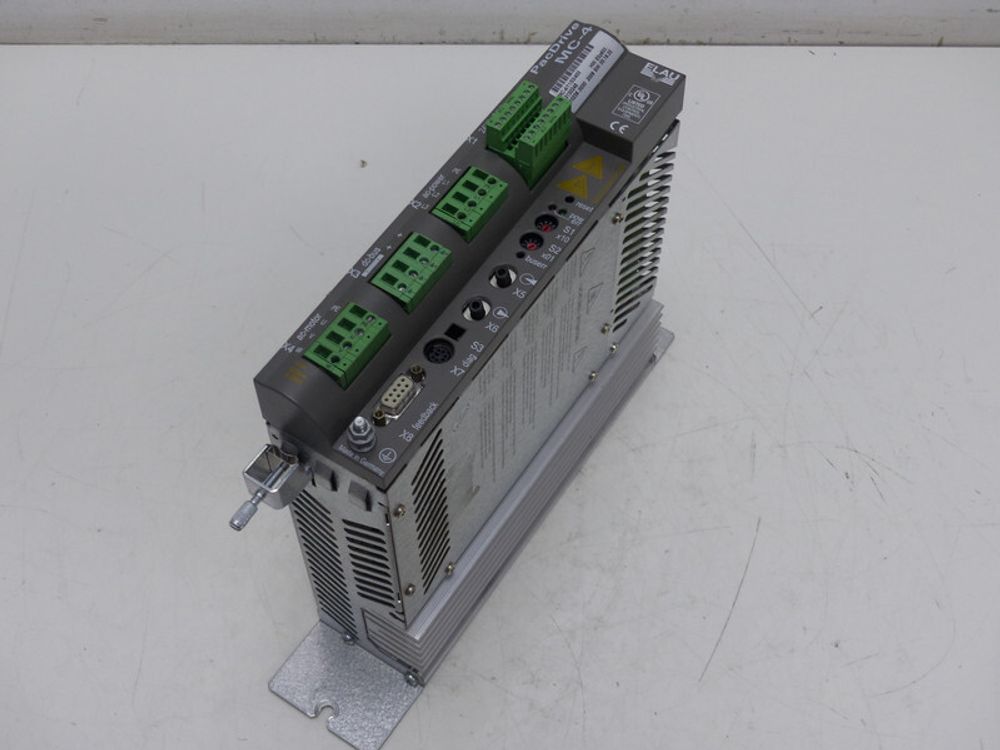 Schneider Electric Elau Schneider MC-4/11/03/400 13130245 HW E0p603 SW 00.22.21 TOP ZUSTA