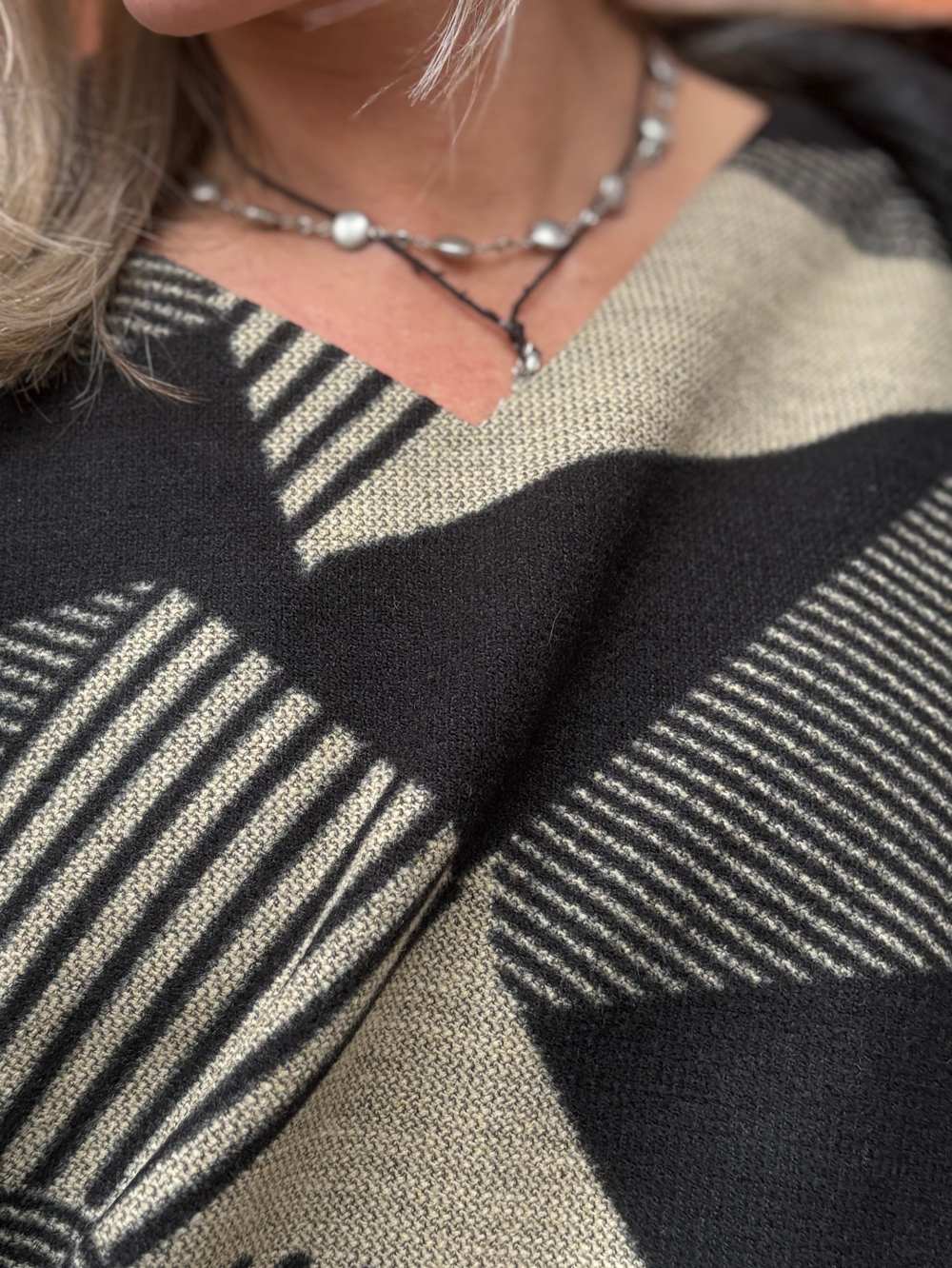 Брюки со стрелкой + Лонг кушак и берет +  /беж