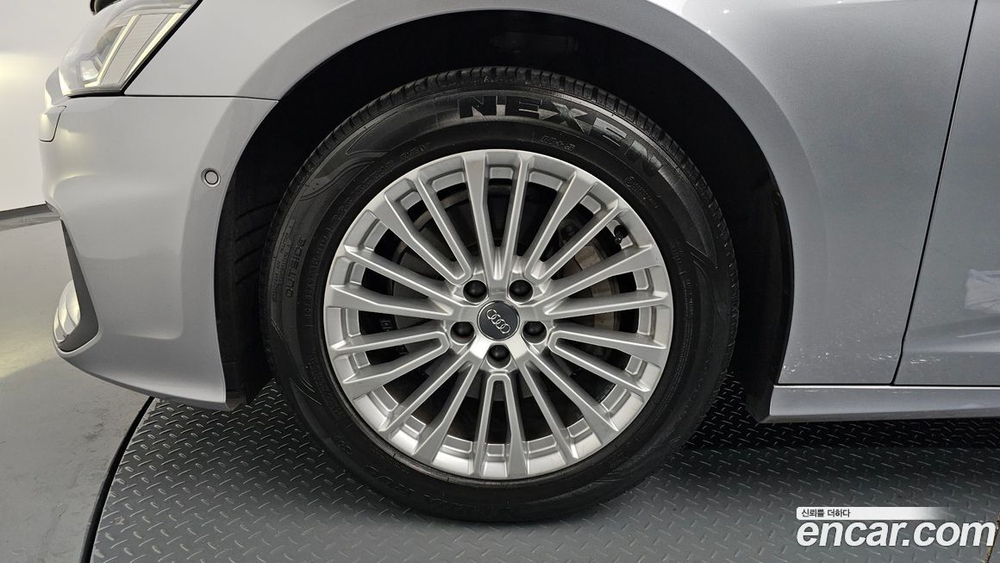 Audi A6 (C8) 45 TFSI Premium (09.2020)