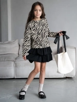 Летний костюм для девочки, лонгслив и юбка