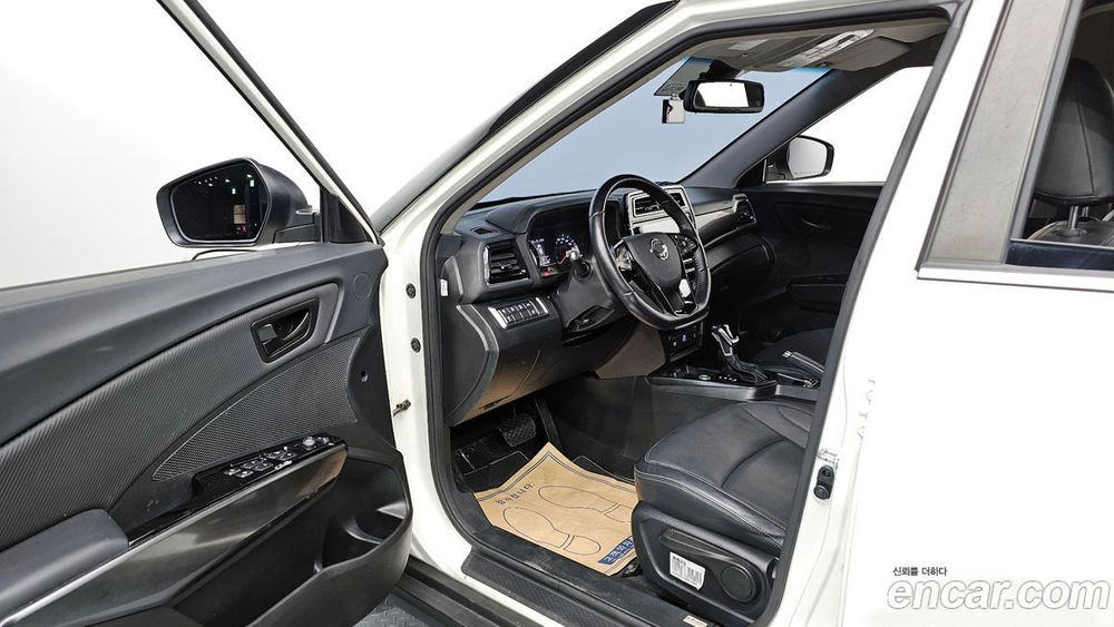 KG Mobility (Ssangyong) Very New Tivoli Бензин 1.5 2WD (04.2020)