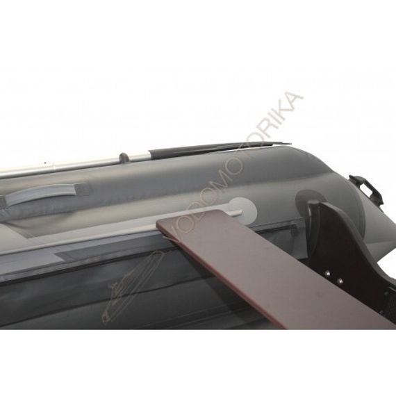 Надувная лодка Reef Skat 450 S НД с интегрированным фальшбортом