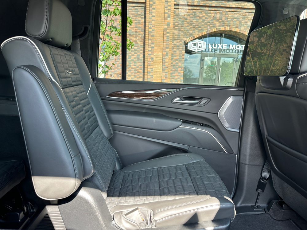 Cadillac Escalade ESV, 2023