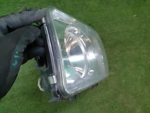 Битая Фара левая DAF XF 105 (2006-2012) галоген