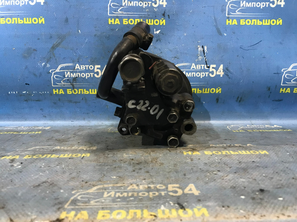 Насос ГУР NISSAN LARGO 1992