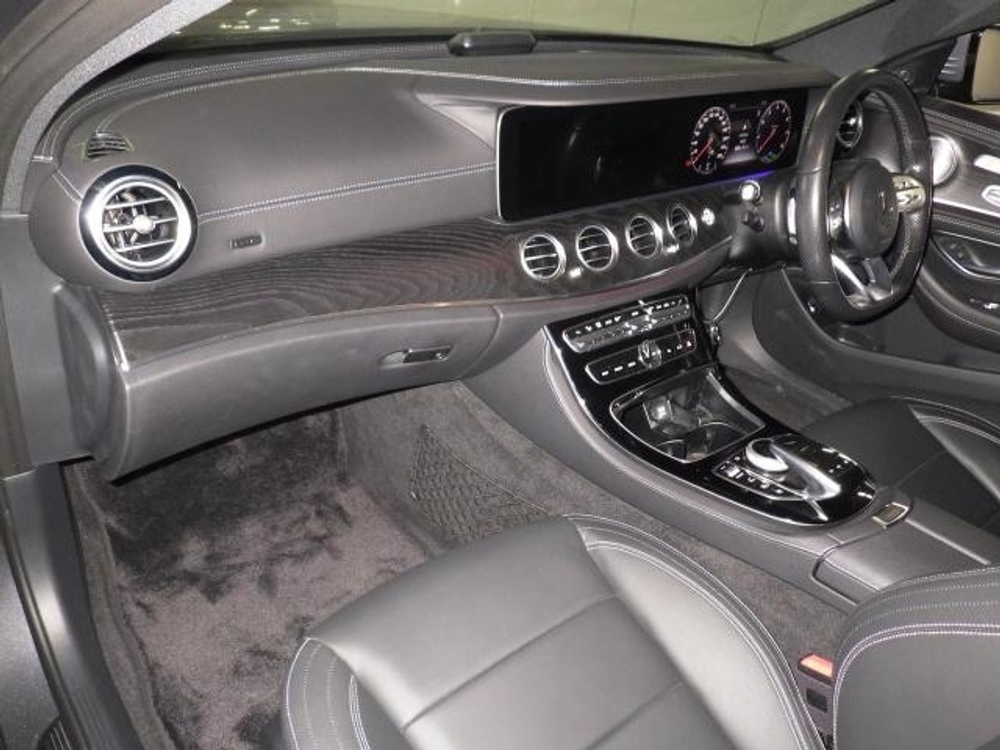 MERCEDES BENZ E CLASS E200  AMG LINE EXCLUSIVE 2020г.