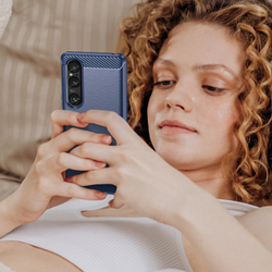 Чехол синего цвета на Sony Xperia 1 VI (1-6), мягкий отклик кнопок, серия Carbon (с дизайном под карбон) от Caseport