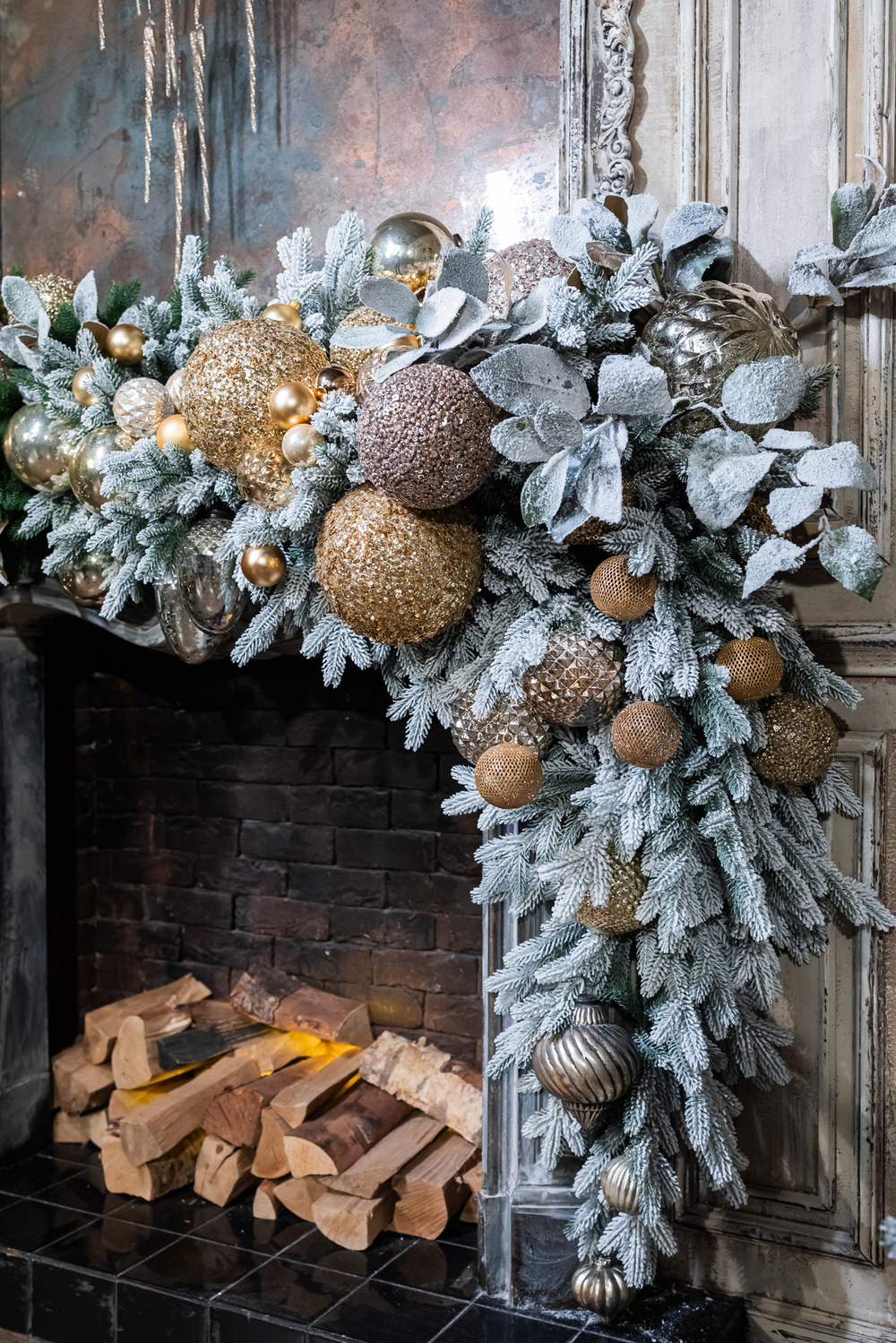 Гирлянда рождественская Версальская заснеженная