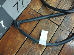 Уплотнитель двери передней левой Chery Tiggo 4 Pro 20-нв Б/У Оригинал 554001474AA