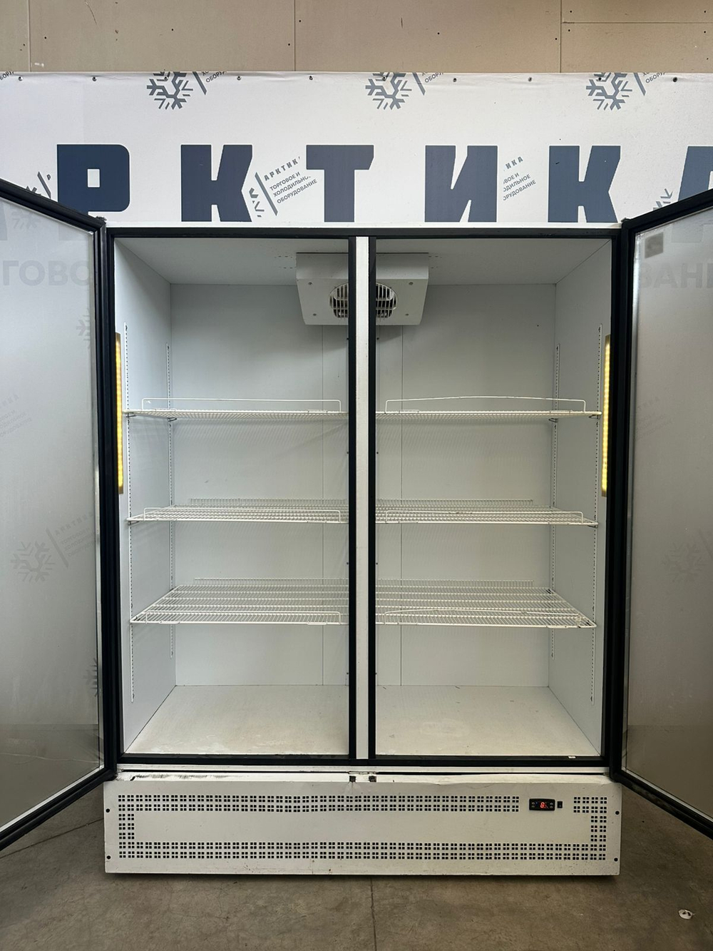 Холодильный шкаф (0...+5)