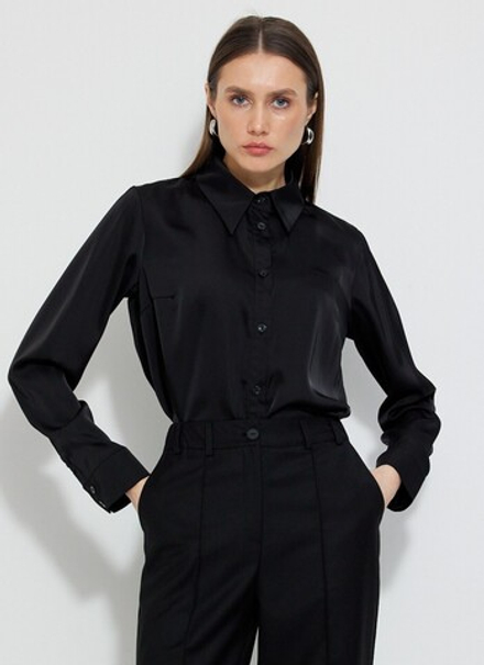 Рубашка атласная, цвет черный
