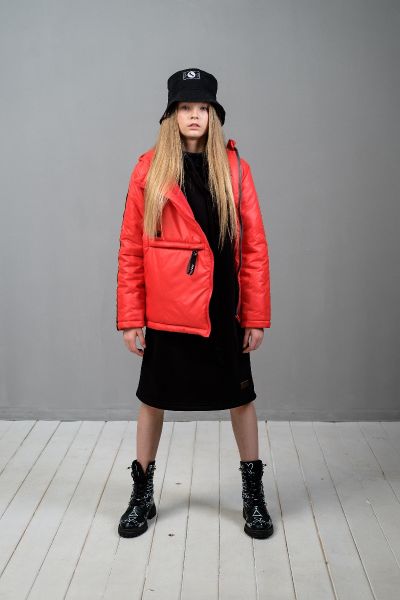 Куртка-анорак для девочки красный
