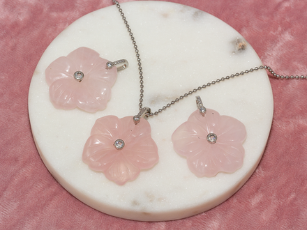 Подвеска Цветок 30мм, из розового кварца (в ассортименте) (уценка)