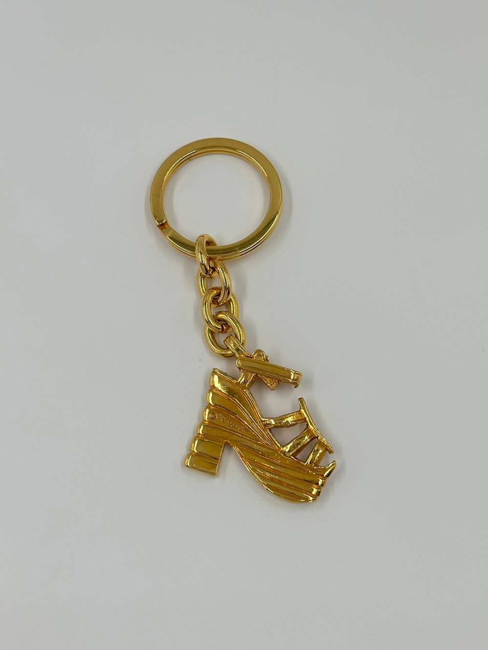 Брелок Salvatore Ferragamo