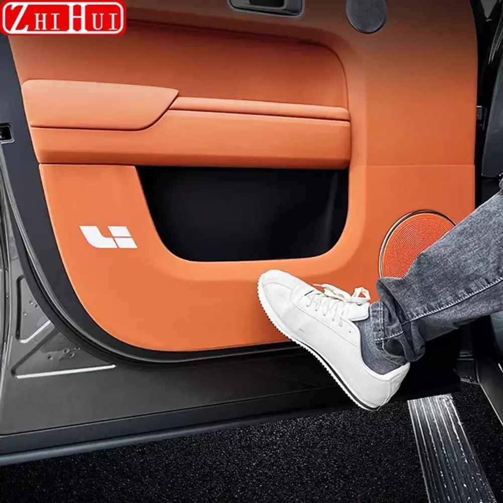 защитная наклейка на двери  Li L7