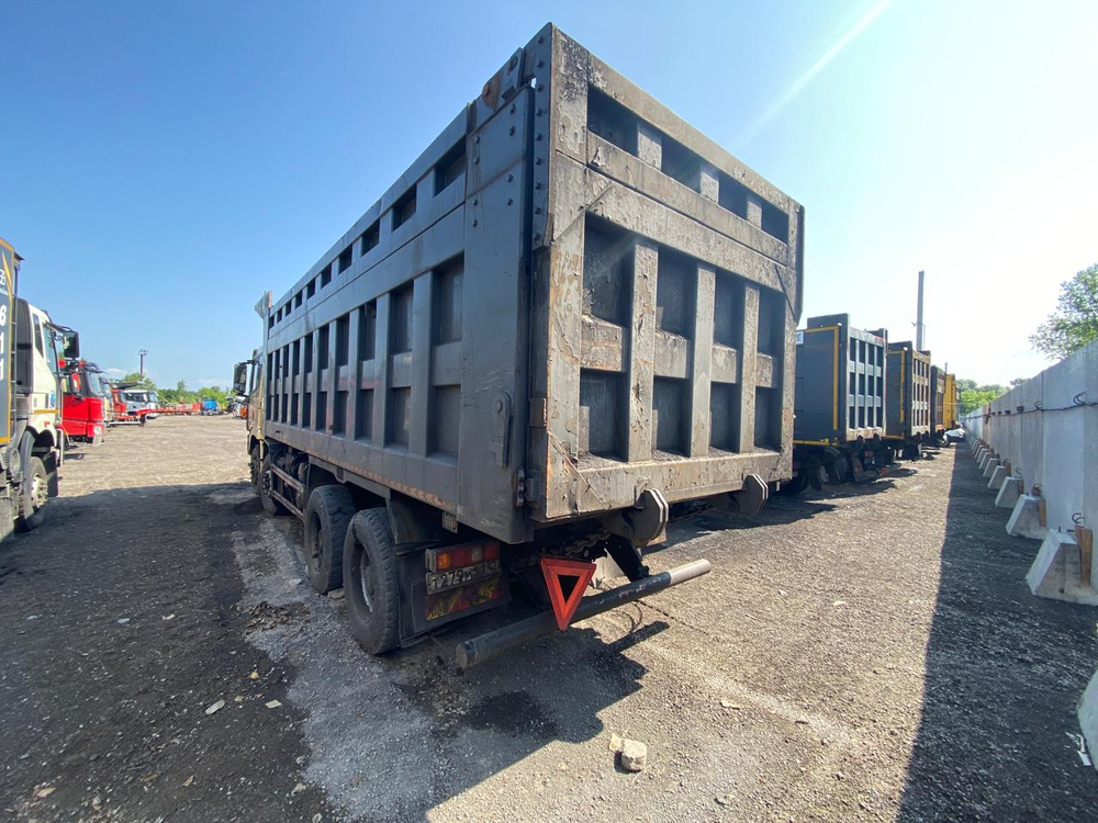 Shacman (Shaanxi) SX* 8x4 Самосвал SX331863366 (Дизельный, 12,5 л, 544 л.с., МТ)