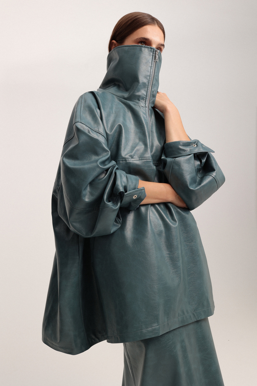 Анорак из экокожи