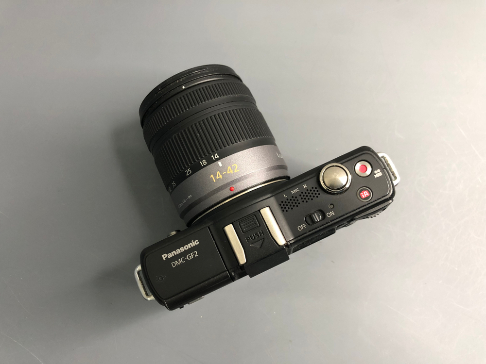 Panasonic Lumix DMC-GF2 Kit 14-42mm G Vario