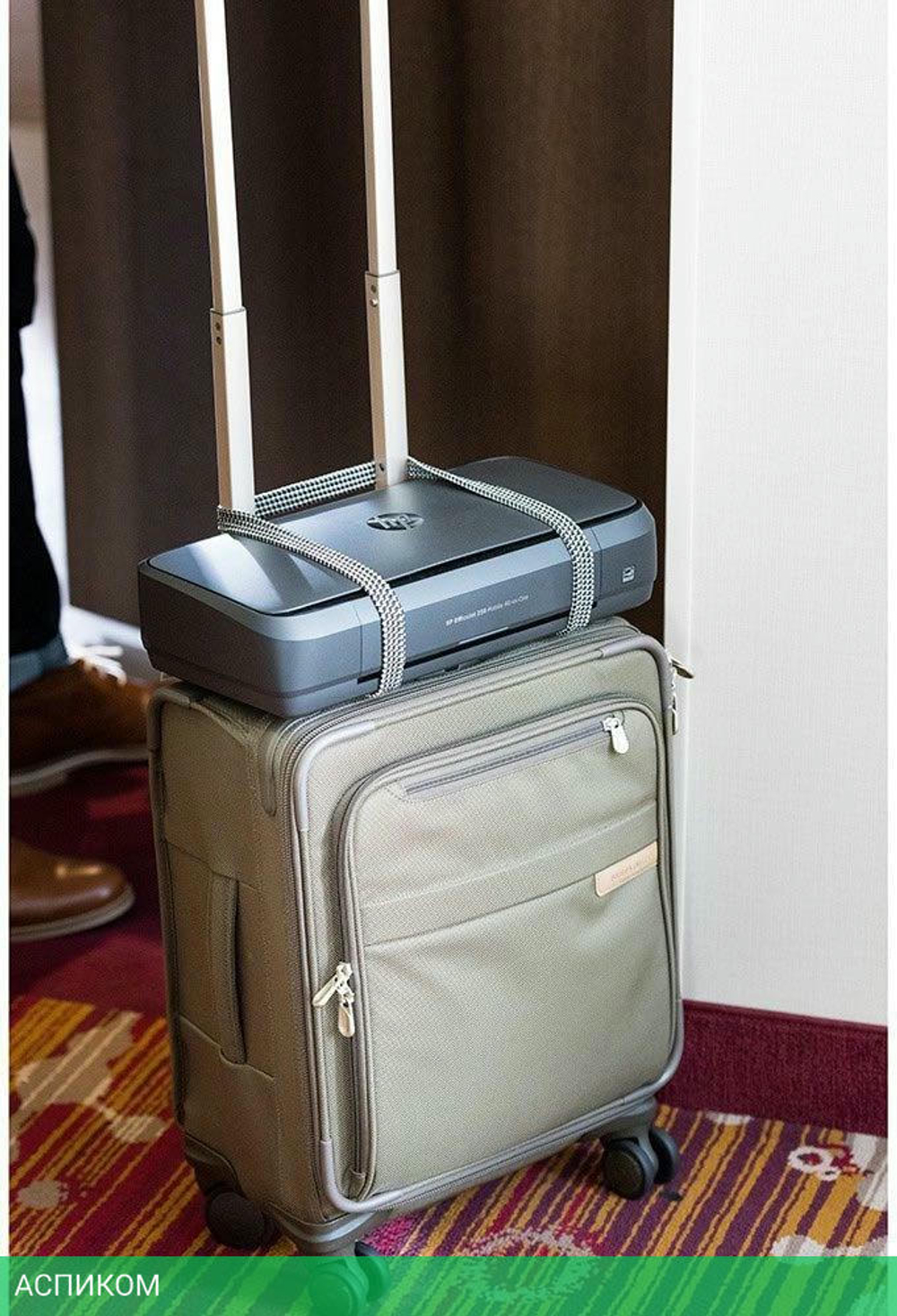 Принтер HP OfficeJet 200 черный (CZ993A)