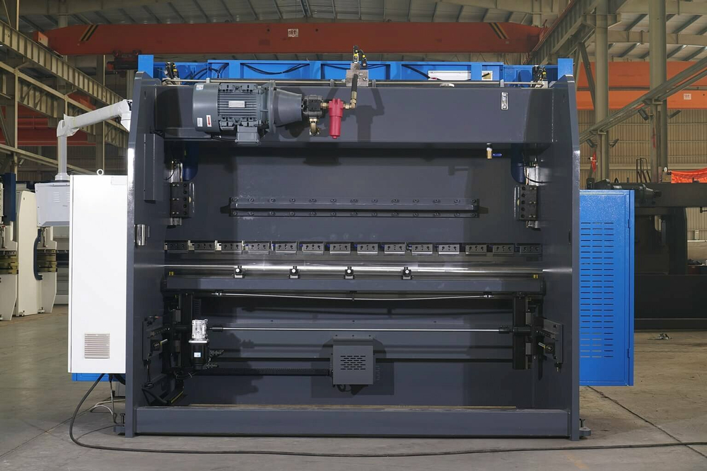 Листогибочный пресс с ЧПУ MetalTec HBС 90/2500 4+1 ЧПУ МТ-15