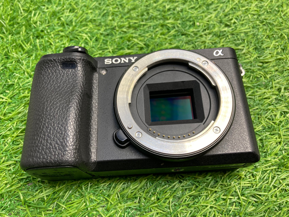 Sony A6300 (8.400 кадров)