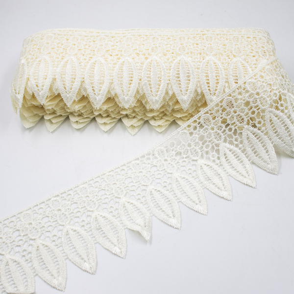 Кружево вязаное "Лист" 10 см молочное