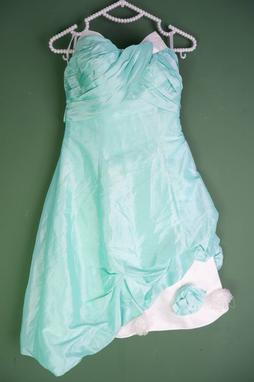 Платье Renny для торжественного случая, визуально 40 размер