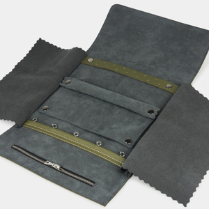 Чехол для ювелирных украшений Plier из кожи теленка, зеленого цвета