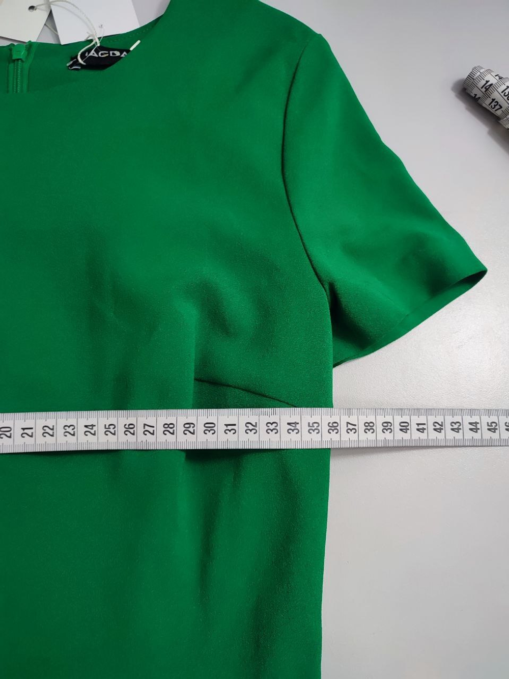 Платье Magda однотонное 44 размер, новое