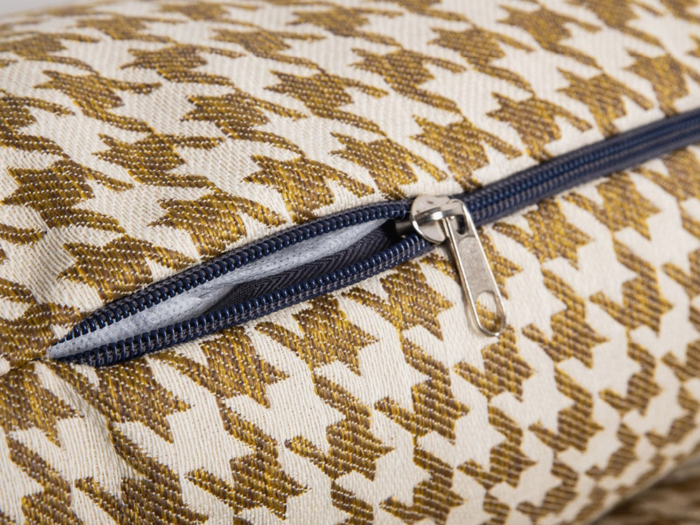 Подушка 45*45 арт. Труссарди 29-4 (горчичная)