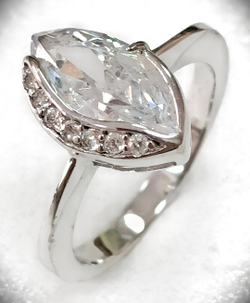 Кольцо Эстерелла