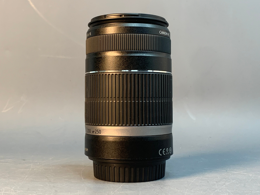 Canon EF-S 55-250mm 4-5.6 IS