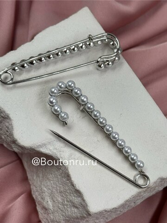 Брошь серебристая "Булавка" неподвижный жемчуг 7 см