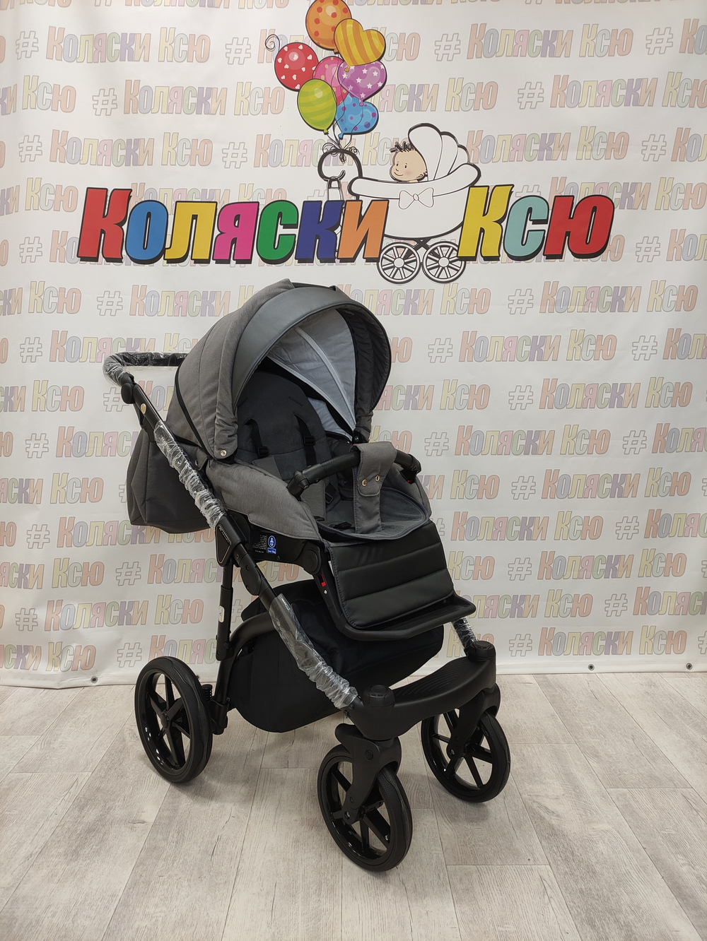 Коляска модульная Adamex Bibione BI-PS86