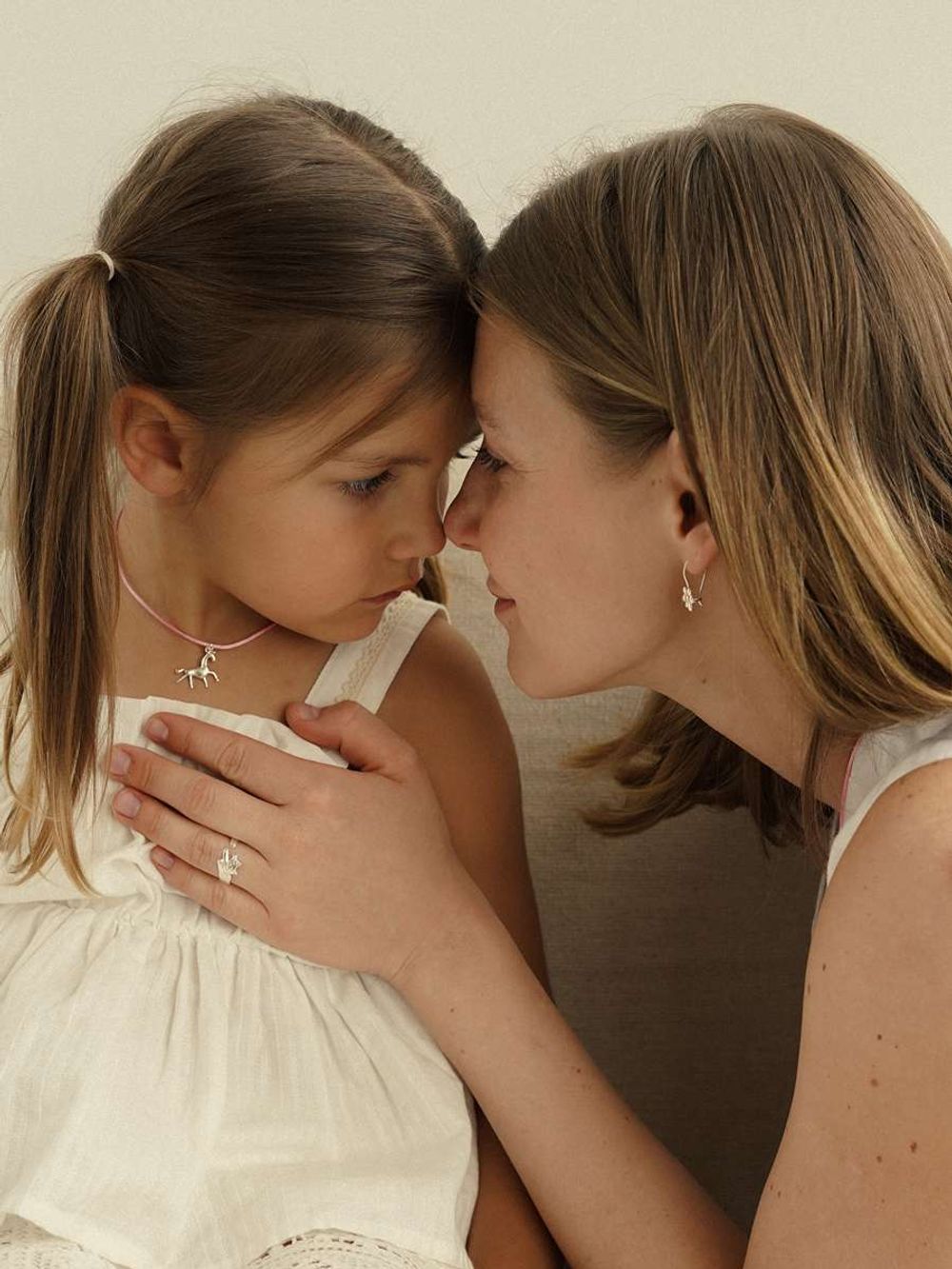 Подвеска Лошадка на шнурке