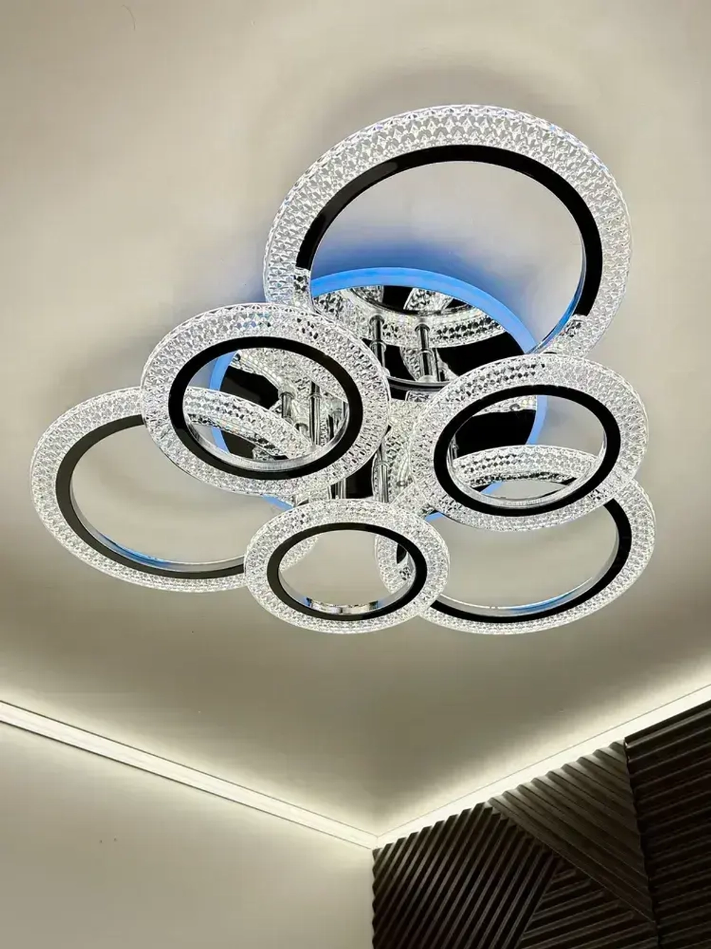 Люстра потолочная с RGB подсветкой и пультом для всех видов потолков, 115Вт