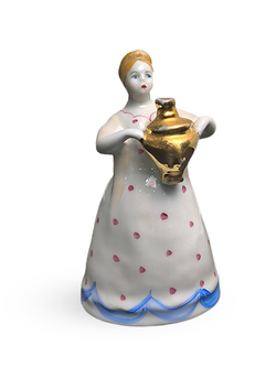 Фарфоровая статуэтка "Девушка с самоваром" (Дулёво)