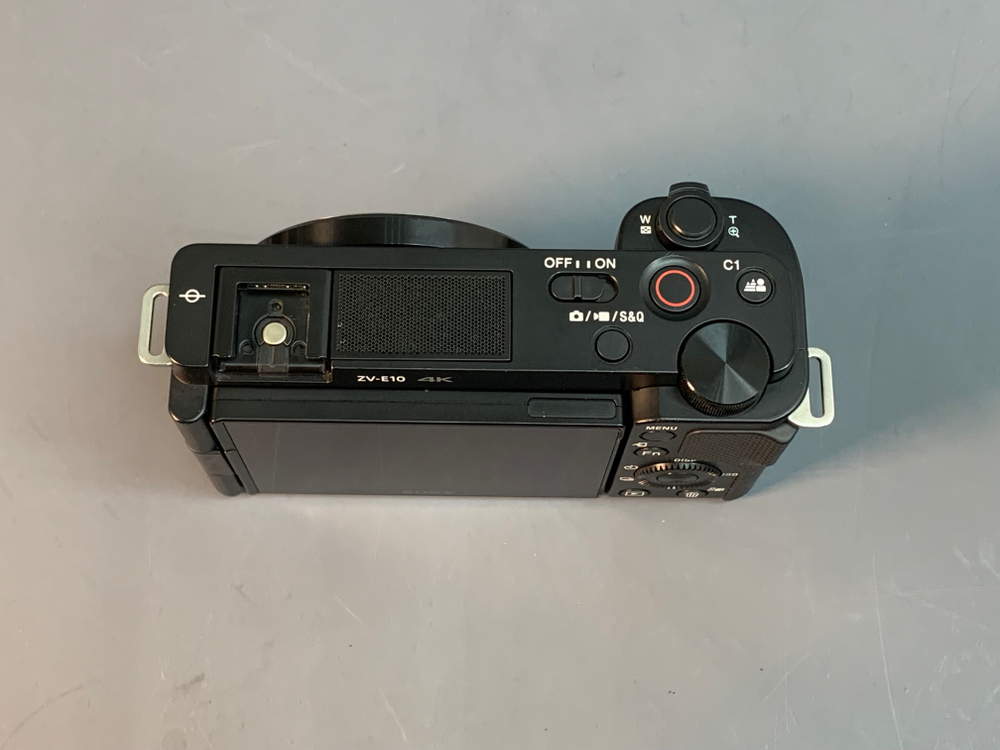 Sony ZV-E10 kit 16-50mm 340 кадров