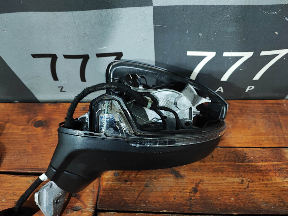 Зеркало левое 9 PIN Volkswagen Tiguan 2 16-нв Б/У Оригинал 5NB857501