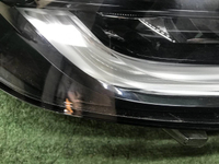 Битая Фара правая Land-Rover Discovery 5 16-21 LED